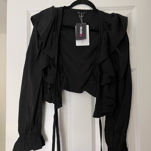 The boutique black crop top